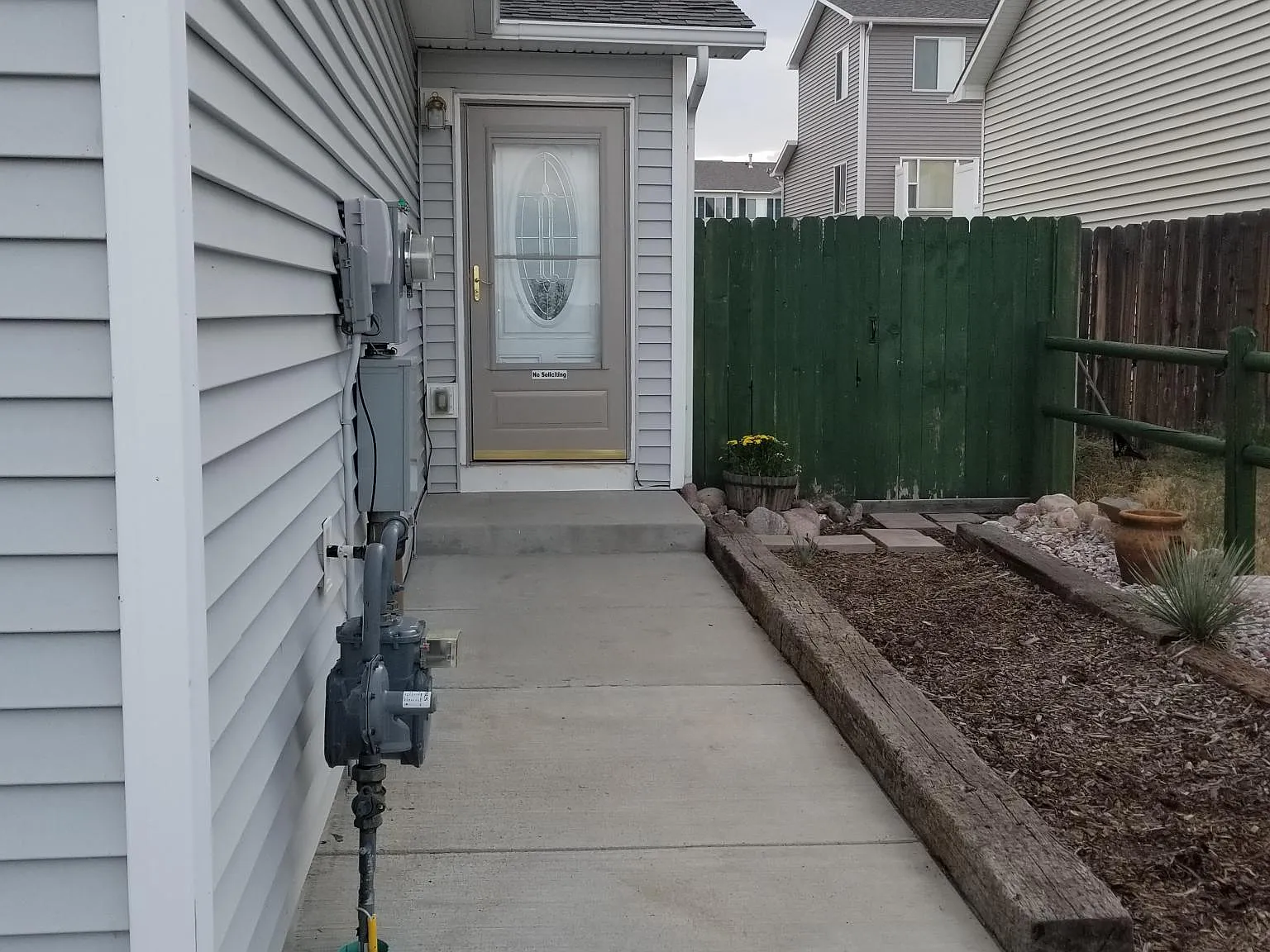 3 bed, 2.5 bath, 1480 sqft, $1,750 — Photo 4