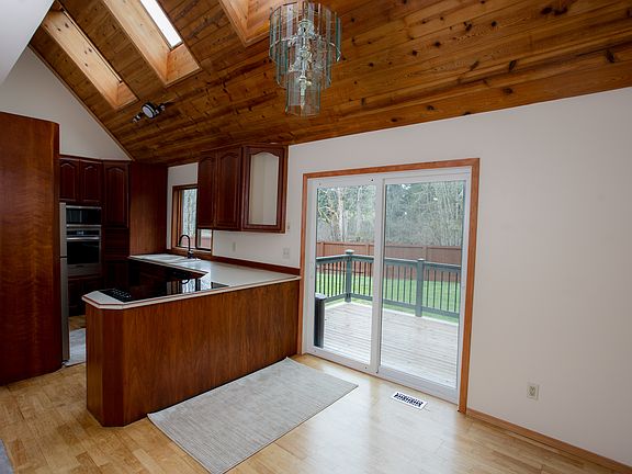 5th image of 19513 6th Street Ct E