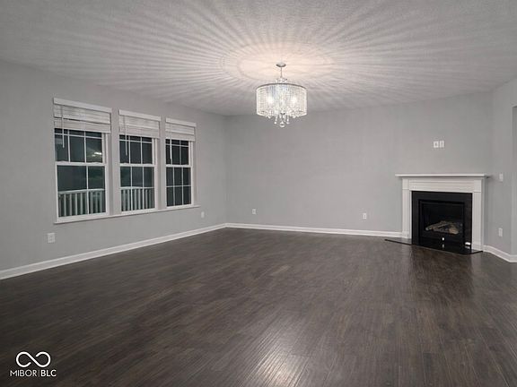 4th image of 8332 Welder Pl