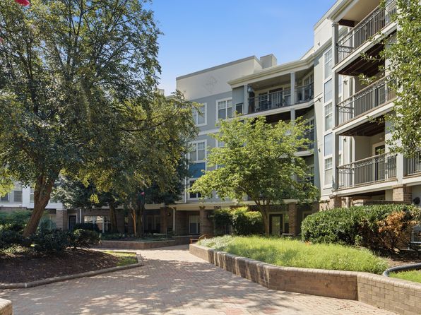 5565 Seminary Rd APT 401