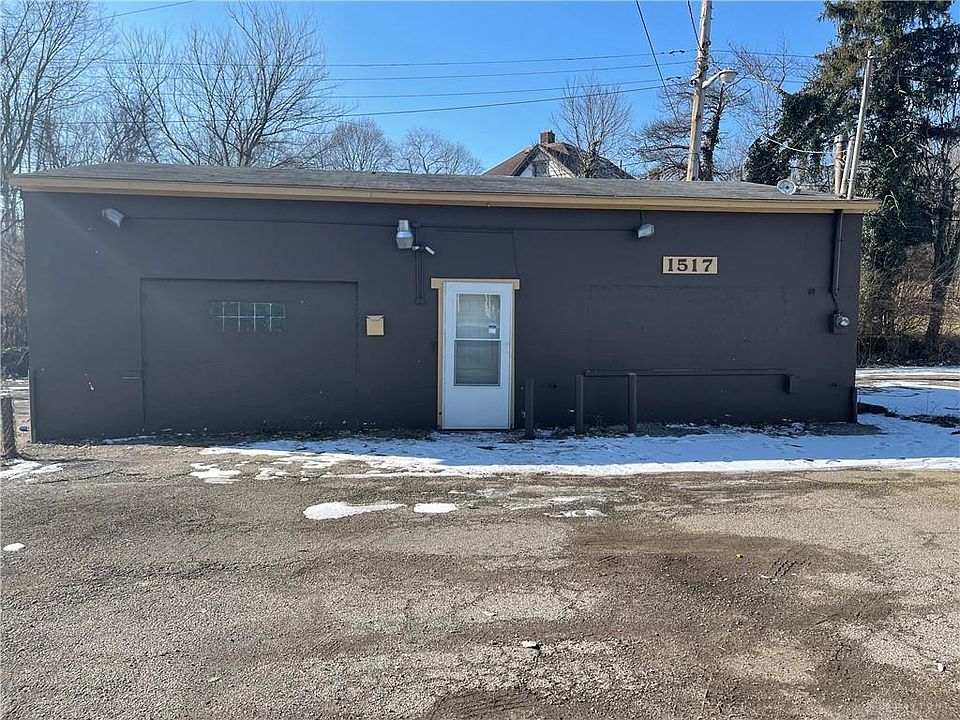 1st image of 1517 N Main St