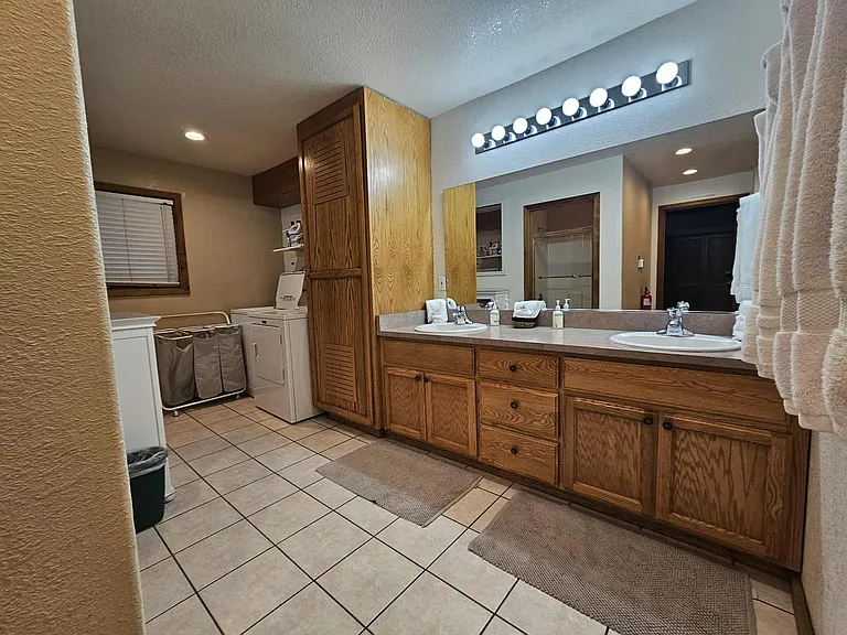DS sinks