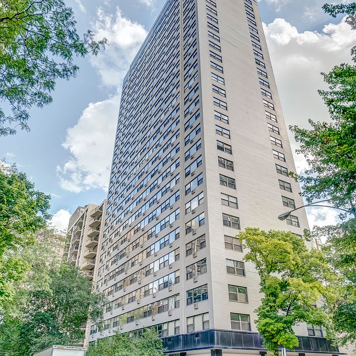1st image of 1445 N State Pkwy APT 2701