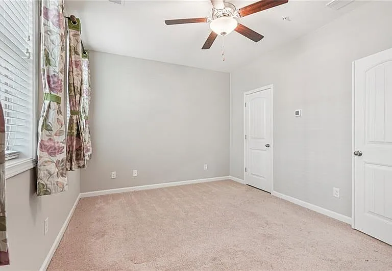 741 Topsail Ln — Photo 25