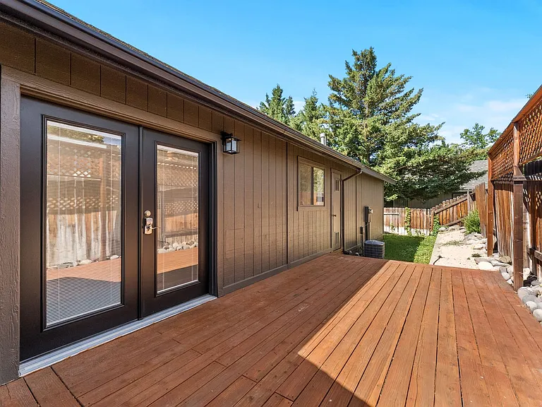 145 Summerset Dr — Photo 26