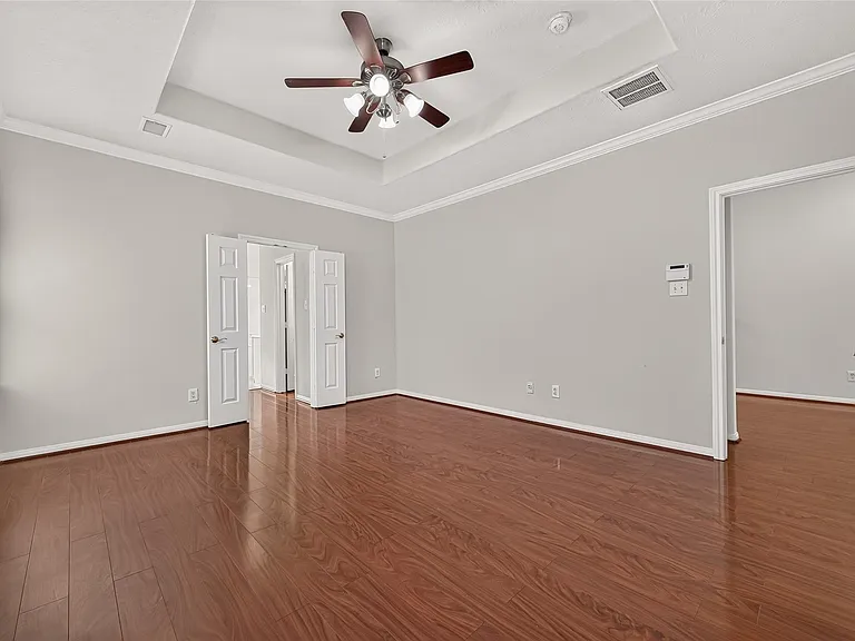 10802 Warner Hollow Ct — Photo 18