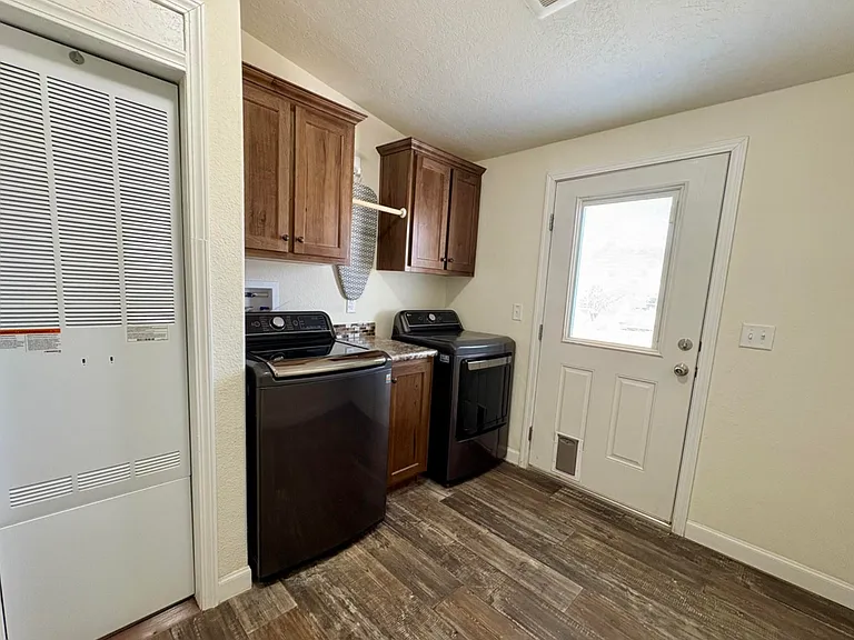 1415 Van Diest Rd — Photo 23