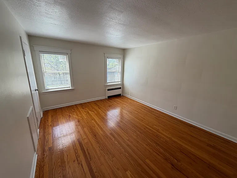 15127 Lake Ave #305 — Photo 3