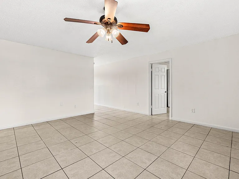 4807 Gulfstream Rd — Photo 11