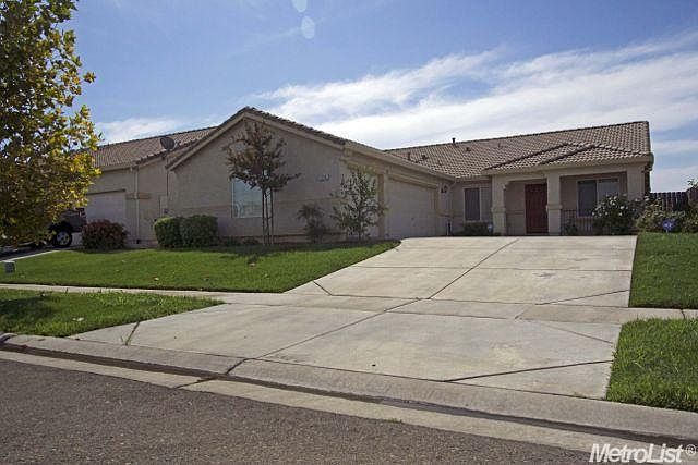 1st image of 1206 Plumas Links St