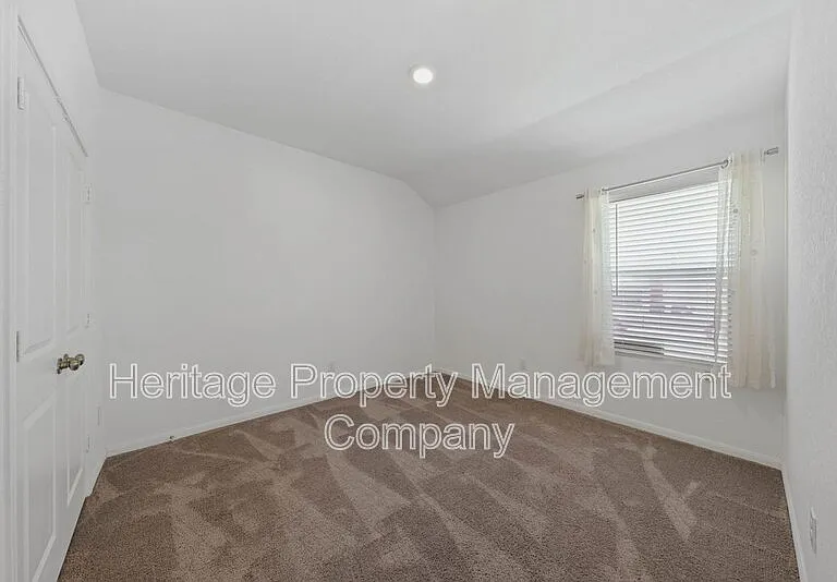 2700 Coral Valley — Photo 29