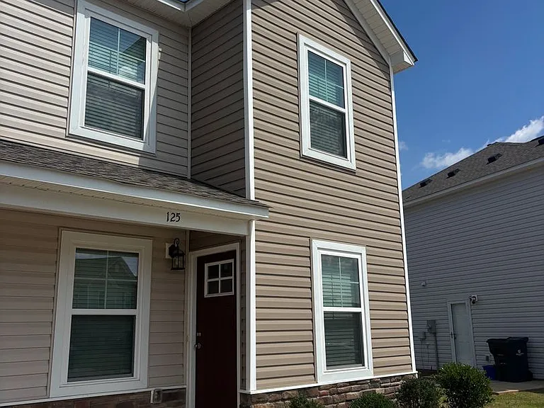 125 Adger Rd — Photo 1