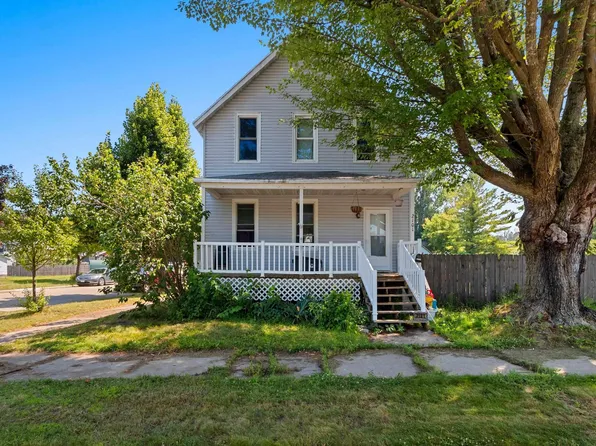 2101 Sherman St, Marinette, WI 54143