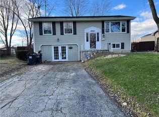 2520 Vollmer Dr, Youngstown, OH