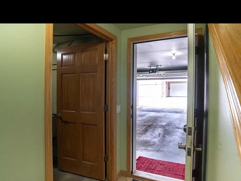 707 Cricket Ln #5 — Photo 1