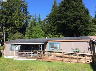 91006 Evans Pl, Coos Bay, OR 97420