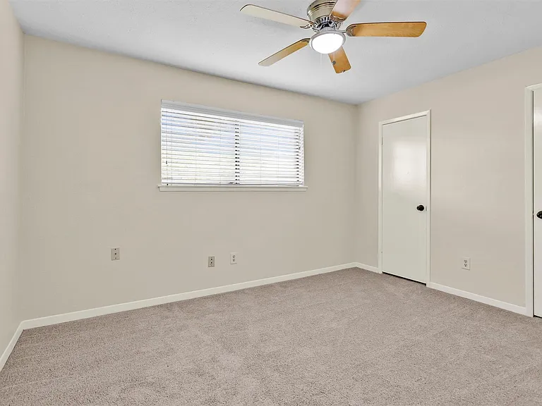 3127 Wagon Trail Dr — Photo 20