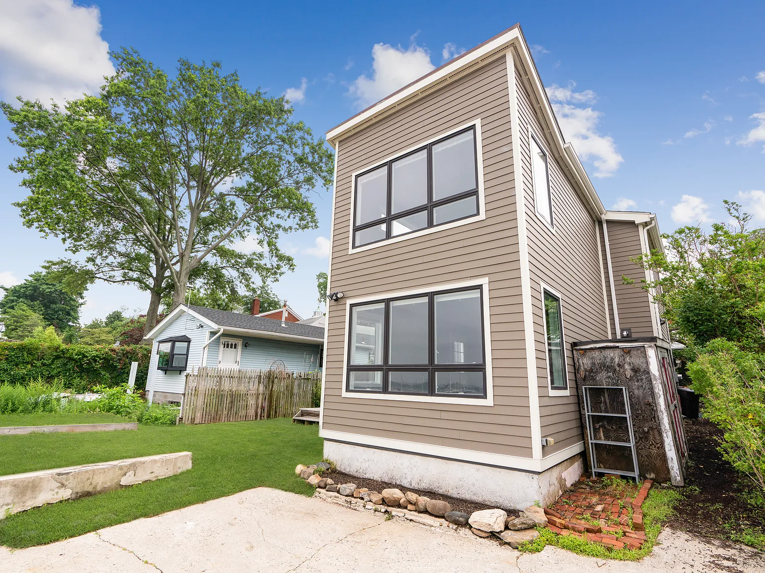 3 bed, 1450 sqft, $4,000 — Photo 3