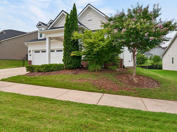 4th image of 1013 Cadence Ln