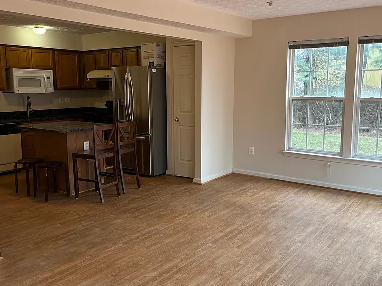 8900 Papillon Dr — Photo 7