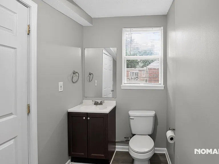 420 E Aberdeen St — Photo 23