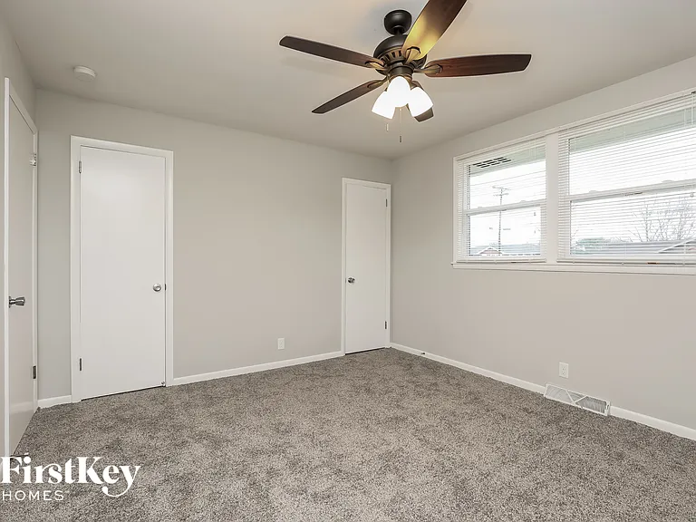 159 Wessington Pl — Photo 10