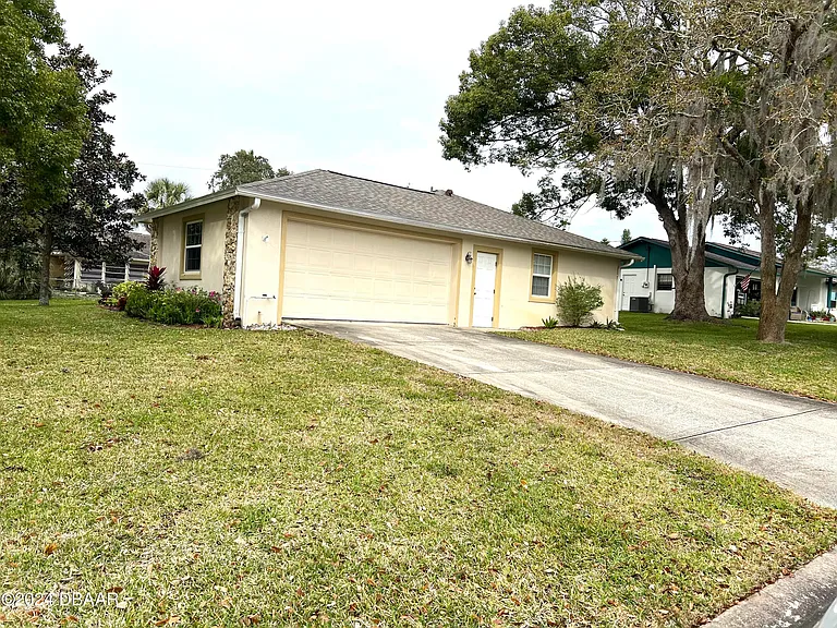 145 Pinion Cir — Photo 3