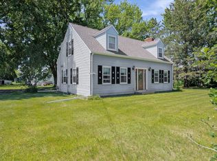 33502 Park Trl, Center City, MN 55012