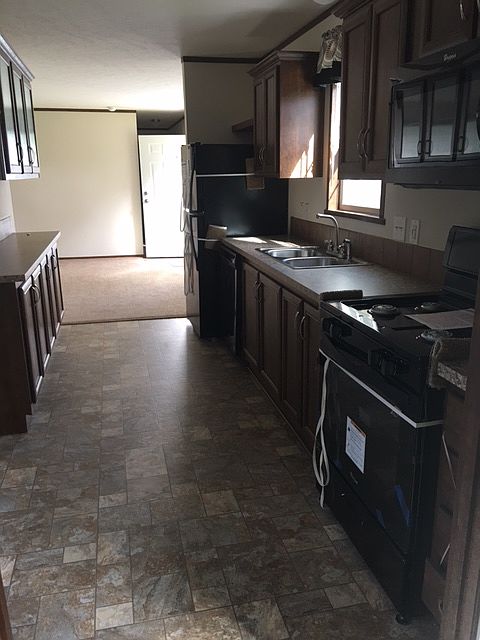 1st image of 132 Springhill Dr