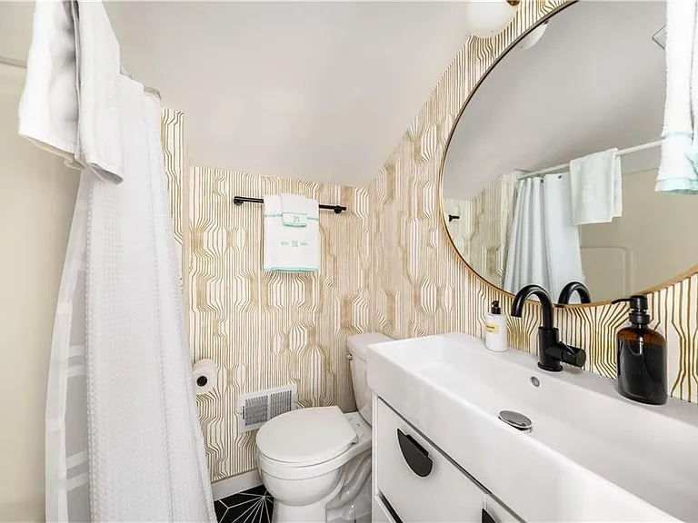 970 Charles Allen Dr NE #D — Photo 26