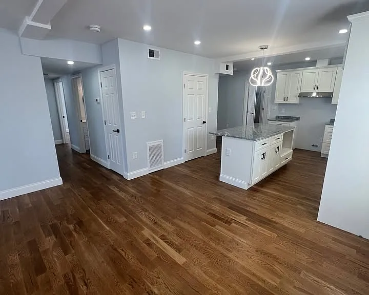 489 Spring St — Photo 3