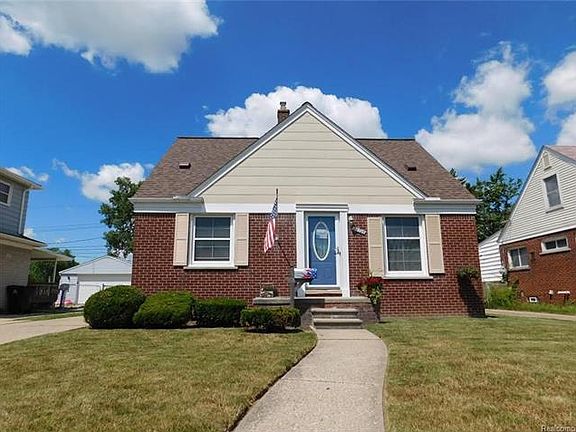 2nd image of 25725 Pattow St