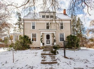 10505 Lasalle Blvd, Huntington Woods, MI 48070