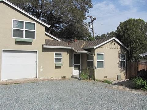 1st image of 2 Bayview Ct