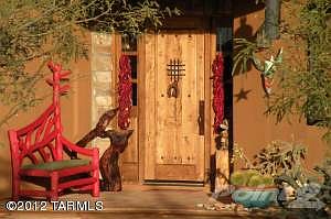 The inviting front entry