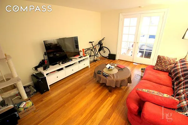 Rented by Compass | media 46