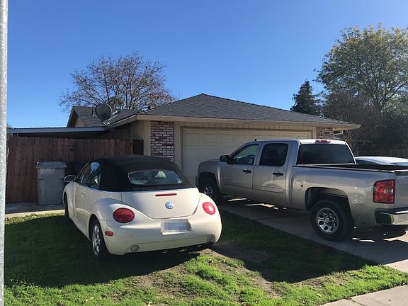 2nd image of 1404 Mosswood Ave
