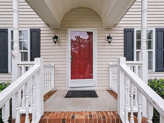 4th image of 8405 Ridgebury Rd