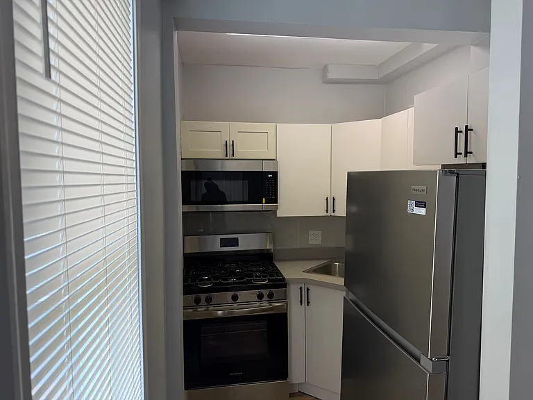 618 Chestnut Hill Ave — Photo 15