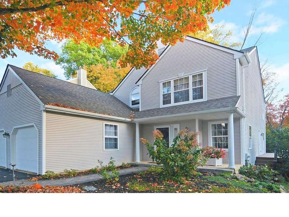 1st image of 122 Marsh Creek Dr