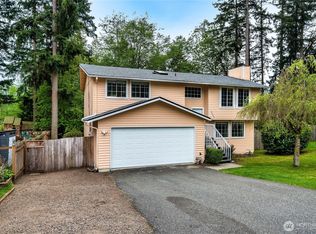 6662 Cortez Pl NW, Bremerton, WA 98311