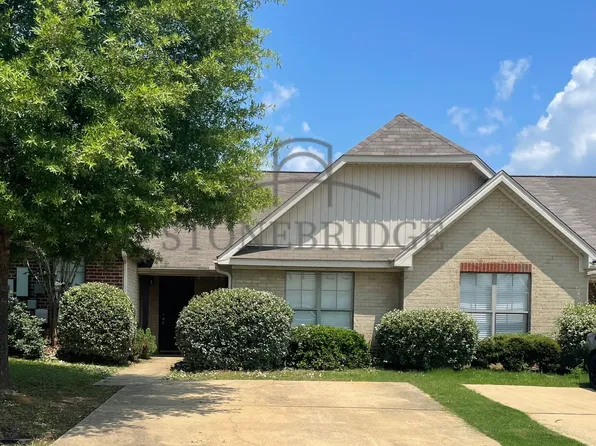 532 Castlebury Ln, Calera, AL 35040