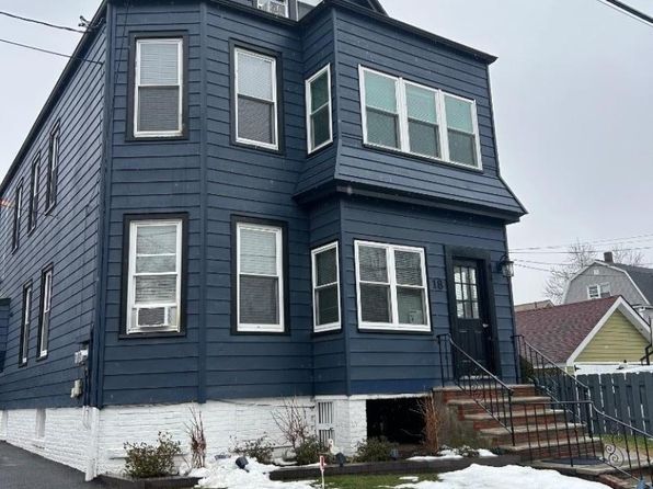 18 Cedar St