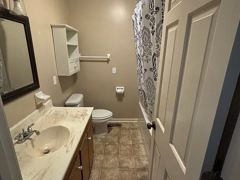 429 South Blvd — Photo 9