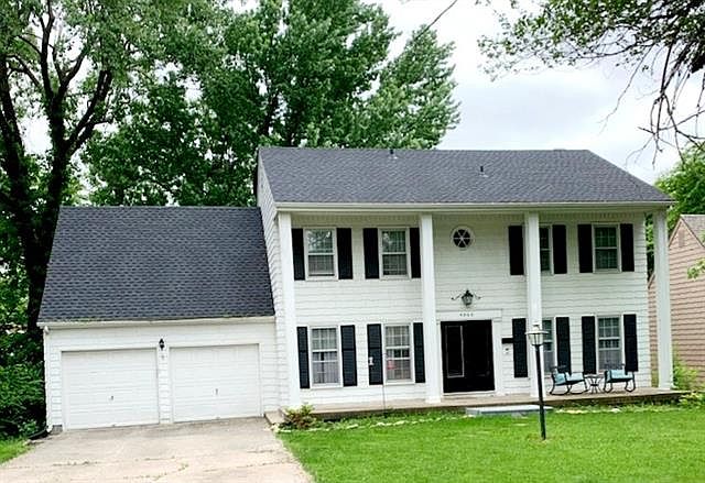 2nd image of 4305 NE 48th Ter
