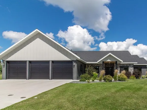 129 Altavista Dr, Detroit Lakes, MN 56501
