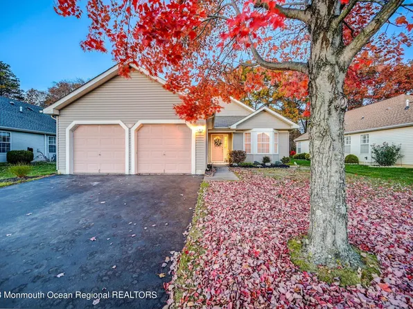 39 Meadows Lane, Whiting, NJ 08759