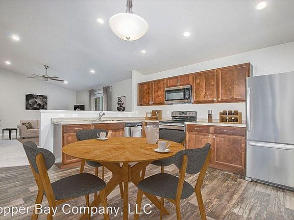 3rd image of 4307 Cinnamon Ln