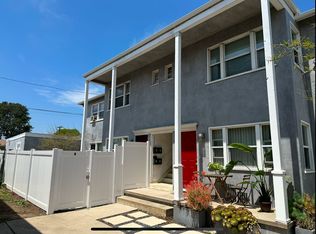 12305 Washington Pl #C, Los Angeles, CA 90066