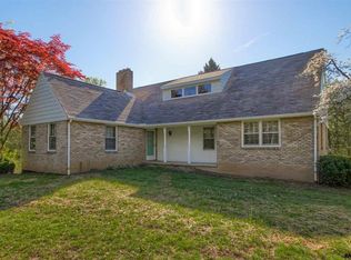 156 Hoffman Rd, Gettysburg, PA 17325